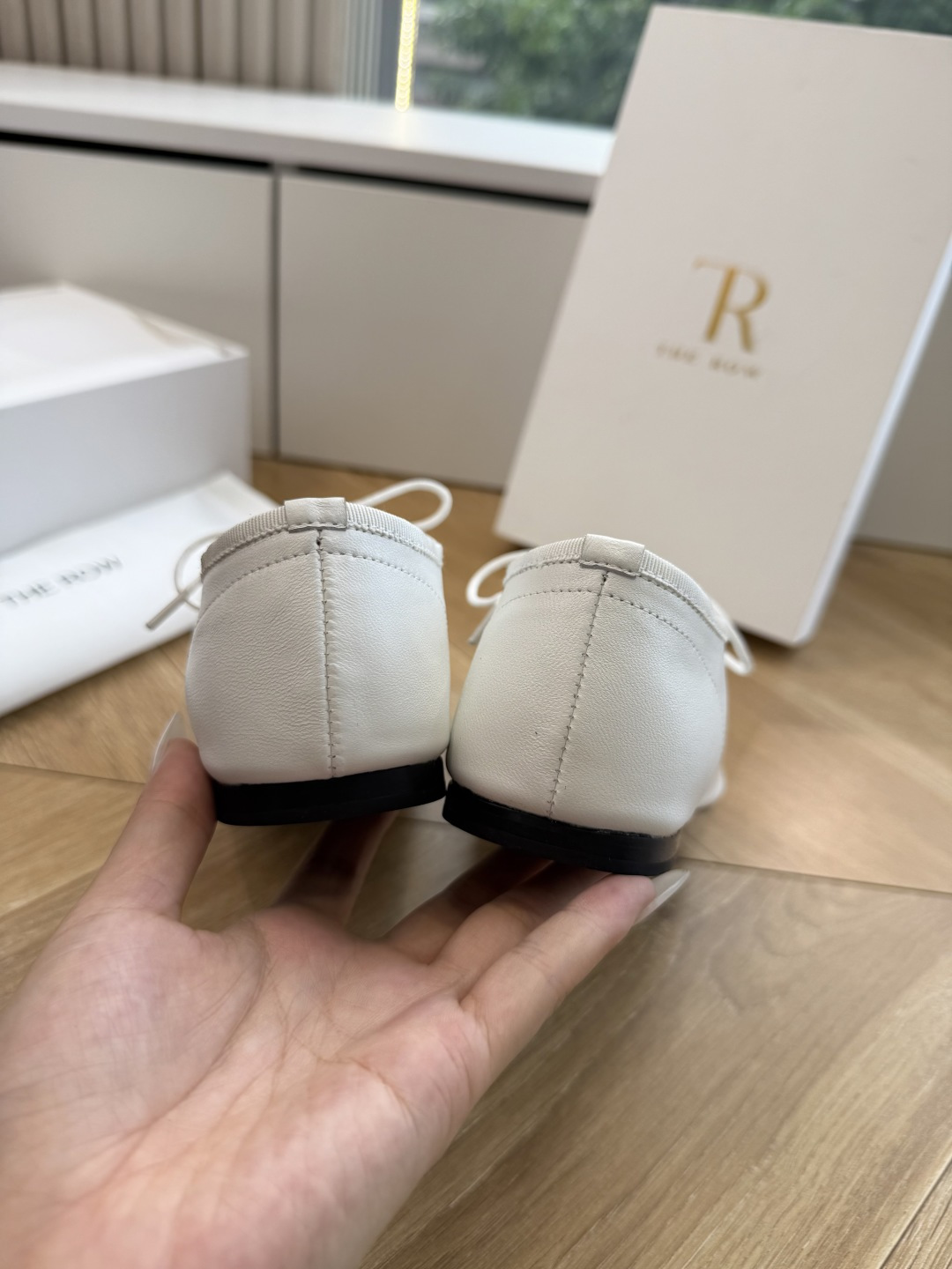 所见即所得G679代购级别the roe慕乐包头拖鞋一定要收了它 有一丢高级又简约的感觉其实除了好看以外