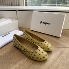 顶级品质G213Gimagua*·26s 春夏新款 不规则铆钉平底奶奶鞋奶奶鞋的温柔廓形还在:圆润的鞋头 顶级品质G213Gimagua*·26s 春夏新款 不规则铆钉平底奶奶鞋奶奶鞋的温柔廓形还在:圆润的鞋头