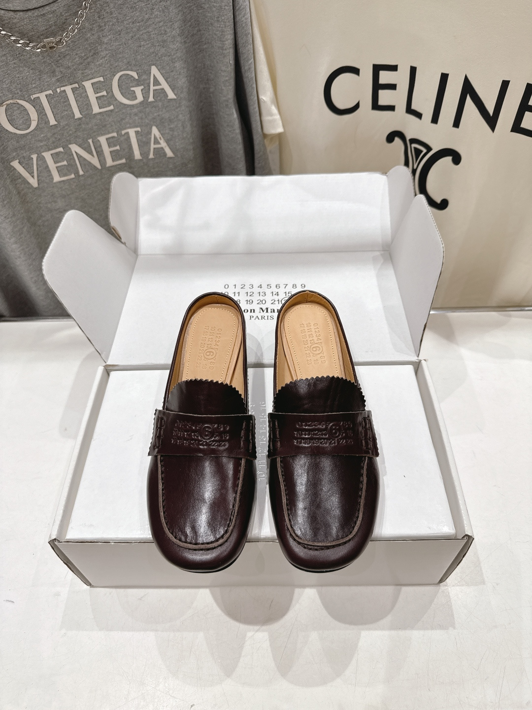 高版本出厂 【Maison Margiela】MM6马吉拉2026ss新款高跟穆勒乐福鞋半包拖鞋～顶级品