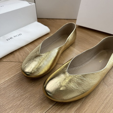 G679代购级别the roe慕乐编织单鞋一定要收了它 有一丢高级又简约的感觉其实除了好看以外它的舒适度 G679代购级别the roe慕乐编织单鞋一定要收了它 有一丢高级又简约的感觉其实除了好看以外它的舒适度