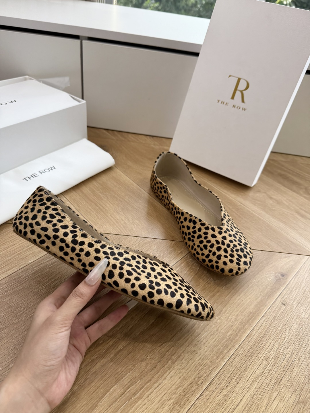 G679代购级别the roe慕乐编织单鞋一定要收了它 有一丢高级又简约的感觉其实除了好看以外它的舒适度