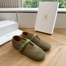 G679代购级别the roe慕乐编织单鞋一定要收了它 有一丢高级又简约的感觉其实除了好看以外它的舒适度 G679代购级别the roe慕乐编织单鞋一定要收了它 有一丢高级又简约的感觉其实除了好看以外它的舒适度