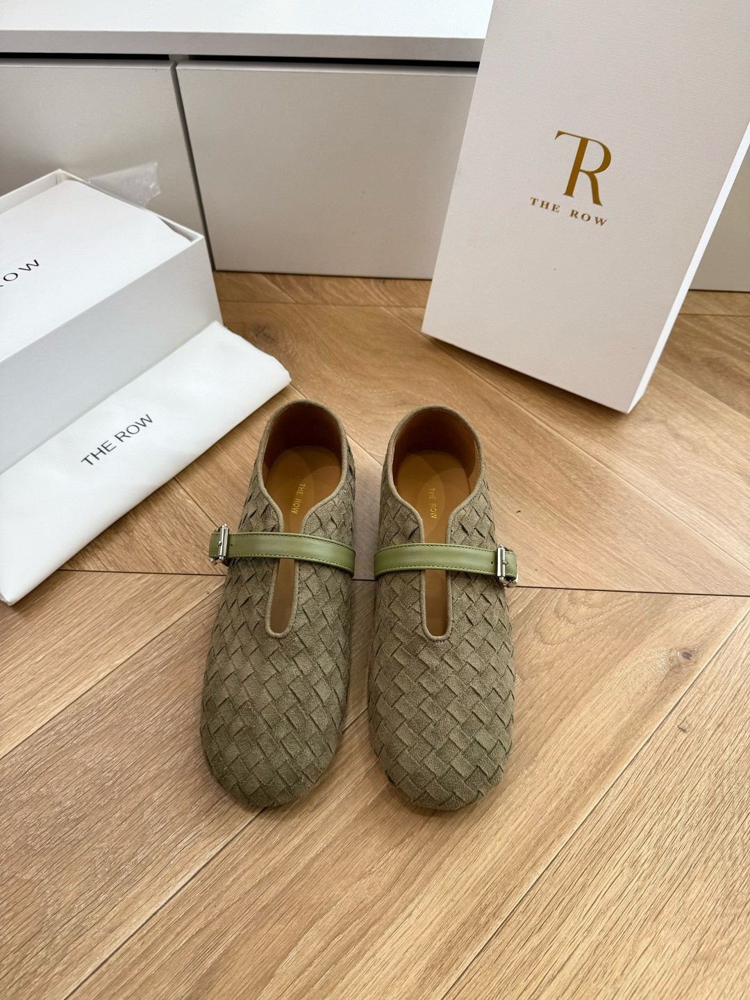 G679代购级别the roe慕乐编织单鞋一定要收了它 有一丢高级又简约的感觉其实除了好看以外它的舒适度