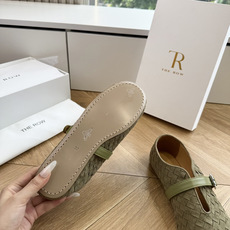 G679代购级别the roe慕乐编织单鞋一定要收了它 有一丢高级又简约的感觉其实除了好看以外它的舒适度 G679代购级别the roe慕乐编织单鞋一定要收了它 有一丢高级又简约的感觉其实除了好看以外它的舒适度