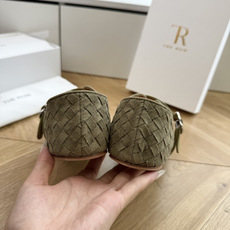 G679代购级别the roe慕乐编织单鞋一定要收了它 有一丢高级又简约的感觉其实除了好看以外它的舒适度 G679代购级别the roe慕乐编织单鞋一定要收了它 有一丢高级又简约的感觉其实除了好看以外它的舒适度