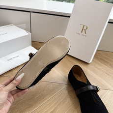 G679代购级别the roe慕乐编织单鞋一定要收了它 有一丢高级又简约的感觉其实除了好看以外它的舒适度 G679代购级别the roe慕乐编织单鞋一定要收了它 有一丢高级又简约的感觉其实除了好看以外它的舒适度