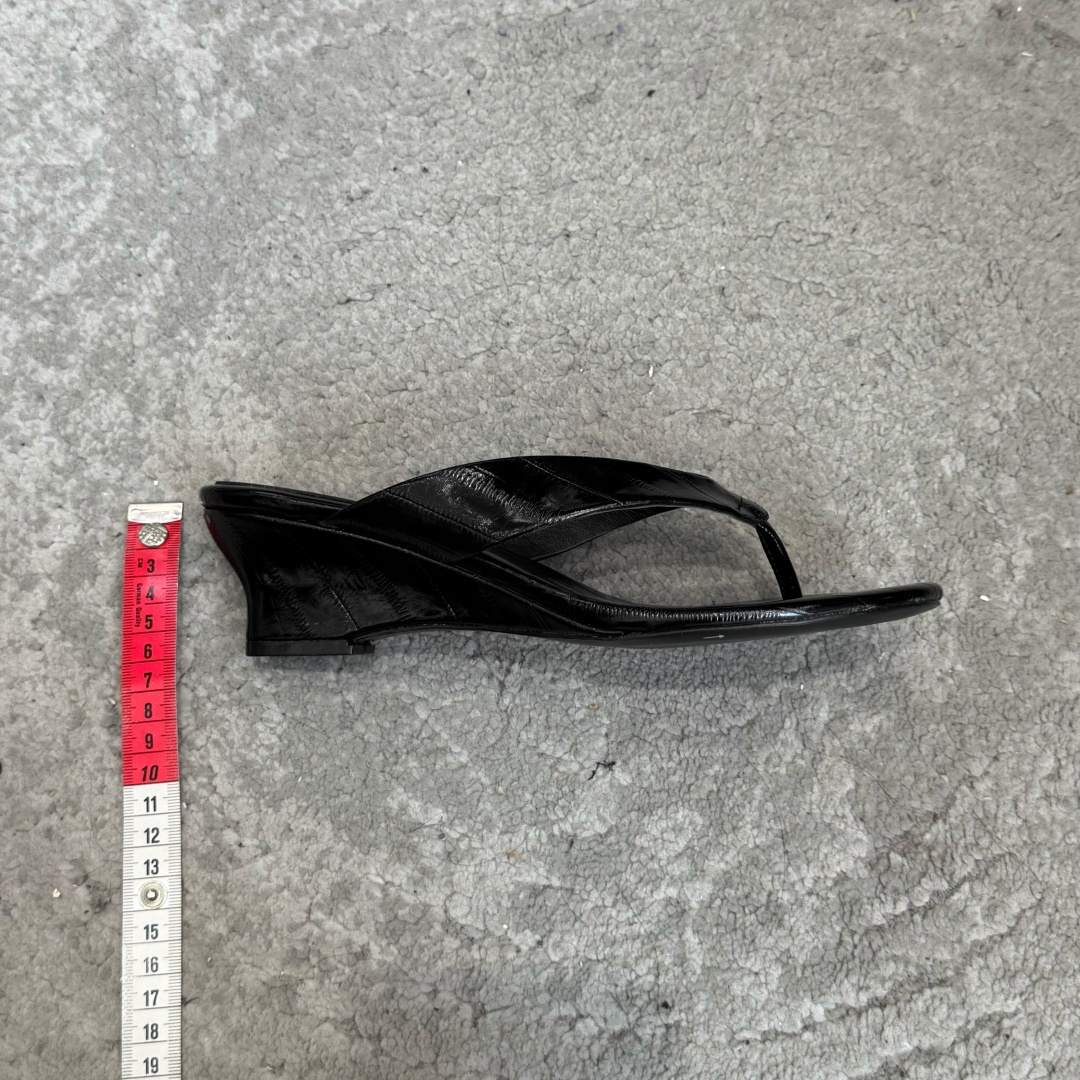 G213Lemond*26New |时髦老钱风坡跟人字拖鞋凉鞋一定要收了它 有一丢高级又简约的感觉其实除