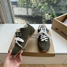 G261代购级别MiuMi*&N*•联名款新色上新 美拉德配色德训鞋运动鞋miumiu&nb530最新款 G261代购级别MiuMi*&N*•联名款新色上新 美拉德配色德训鞋运动鞋miumiu&nb530最新款