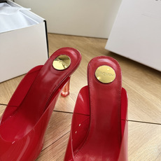 G013带飞机盒顶级品质Saint Laurent / 圣罗兰LeeYSL姐姐的美丽尤物又是人间圣罗兰 G013带飞机盒顶级品质Saint Laurent / 圣罗兰LeeYSL姐姐的美丽尤物又是人间圣罗兰