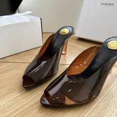 G013带飞机盒顶级品质Saint Laurent / 圣罗兰LeeYSL姐姐的美丽尤物又是人间圣罗兰 G013带飞机盒顶级品质Saint Laurent / 圣罗兰LeeYSL姐姐的美丽尤物又是人间圣罗兰