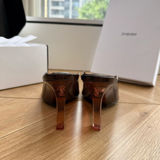 G013带飞机盒顶级品质Saint Laurent / 圣罗兰LeeYSL姐姐的美丽尤物又是人间圣罗兰 G013带飞机盒顶级品质Saint Laurent / 圣罗兰LeeYSL姐姐的美丽尤物又是人间圣罗兰