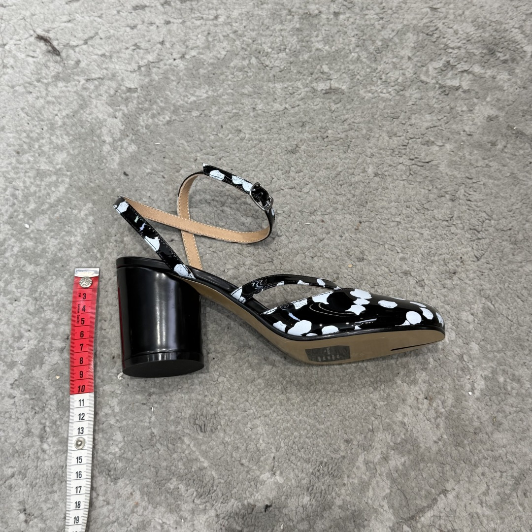 G077顶级品质Maison Margiel*26SS 春夏新款新中式分趾鞋这款鞋的设计真的太有辨识度了