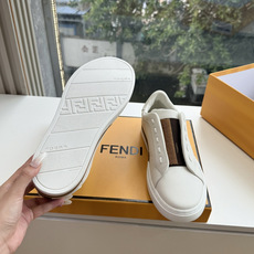 😀G029顶级2026新色帅 FENDI芬迪新色男鞋FENDI品牌核心元素的心情献礼与 90年代初FEN 😀G029顶级2026新色帅 FENDI芬迪新色男鞋FENDI品牌核心元素的心情献礼与 90年代初FEN