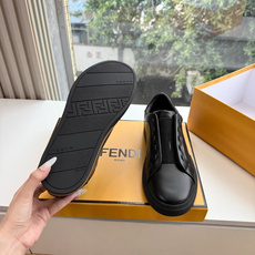 😀G029顶级2026新色帅 FENDI芬迪新色男鞋FENDI品牌核心元素的心情献礼与 90年代初FEN 😀G029顶级2026新色帅 FENDI芬迪新色男鞋FENDI品牌核心元素的心情献礼与 90年代初FEN