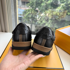 😀G029顶级2026新色帅 FENDI芬迪新色男鞋FENDI品牌核心元素的心情献礼与 90年代初FEN 😀G029顶级2026新色帅 FENDI芬迪新色男鞋FENDI品牌核心元素的心情献礼与 90年代初FEN