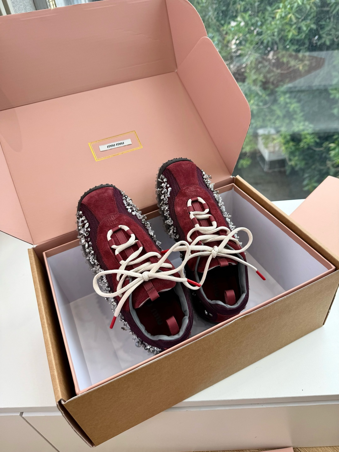 G08Miu Miu 26秋冬系列狠狠戳中鉴赏Miu Miu 2026秋冬系列，不仅种草了众多单品，也被