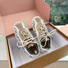 G08Miu Miu 26秋冬系列狠狠戳中鉴赏Miu Miu 2026秋冬系列,不仅种草了众多单品,也被 G08Miu Miu 26秋冬系列狠狠戳中鉴赏Miu Miu 2026秋冬系列,不仅种草了众多单品,也被