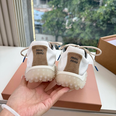 G08Miu Miu 26秋冬系列狠狠戳中鉴赏Miu Miu 2026秋冬系列,不仅种草了众多单品,也被 G08Miu Miu 26秋冬系列狠狠戳中鉴赏Miu Miu 2026秋冬系列,不仅种草了众多单品,也被