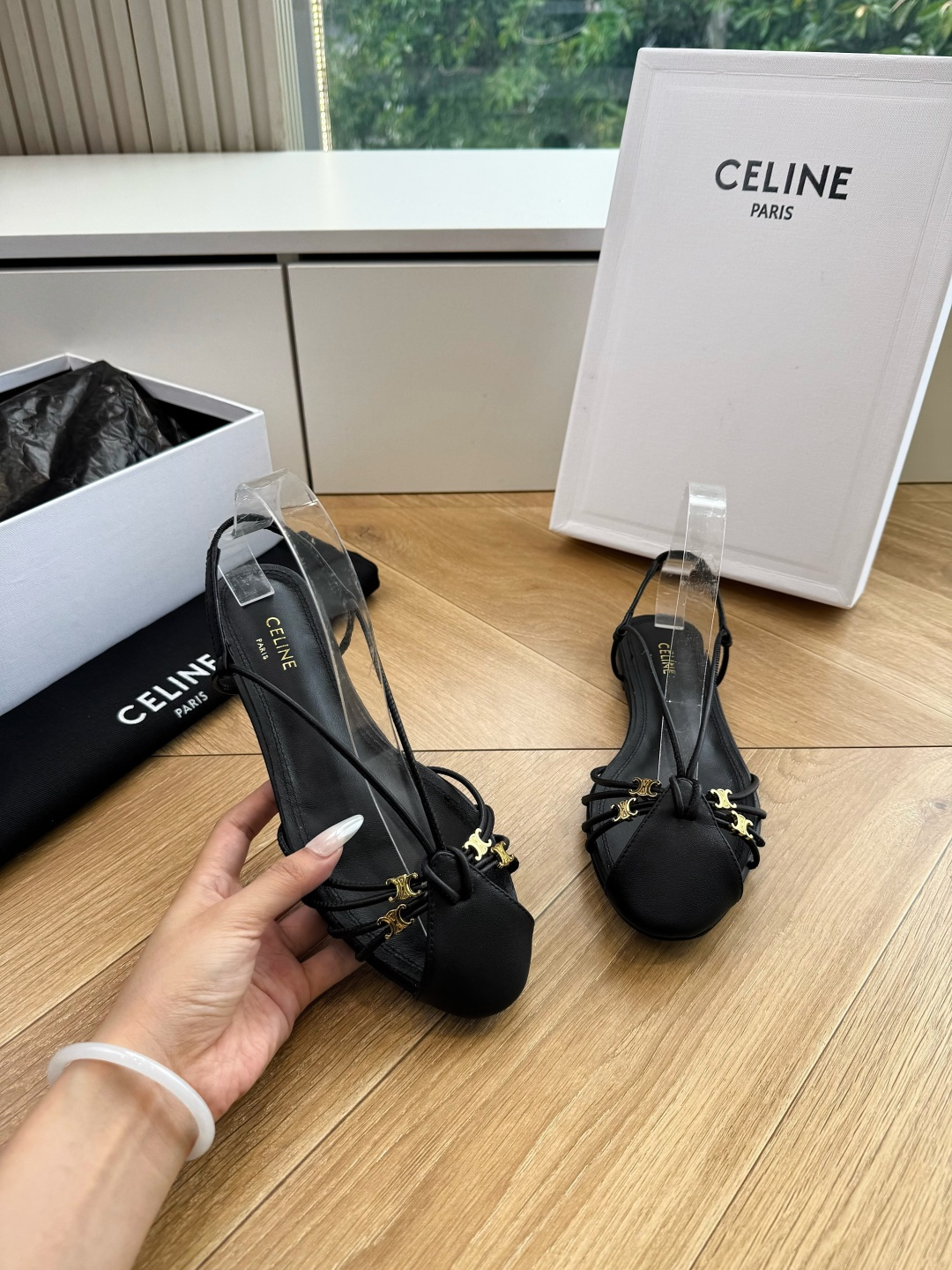 G339顶级品质Celine赛琳· 26ss·CAGE 凯旋门夹脚沙滩罗马平底凉鞋CELINE CAGE