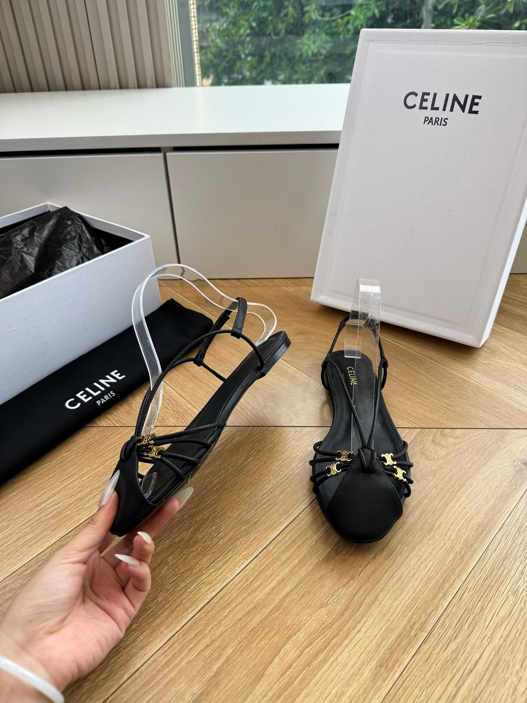 G339顶级品质Celine赛琳· 26ss·CAGE 凯旋门夹脚沙滩罗马平底凉鞋CELINE CAGE