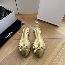 G339顶级品质Celine赛琳· 26ss·CAGE 凯旋门夹脚沙滩罗马平底凉鞋CELINE CAGE G339顶级品质Celine赛琳· 26ss·CAGE 凯旋门夹脚沙滩罗马平底凉鞋CELINE CAGE