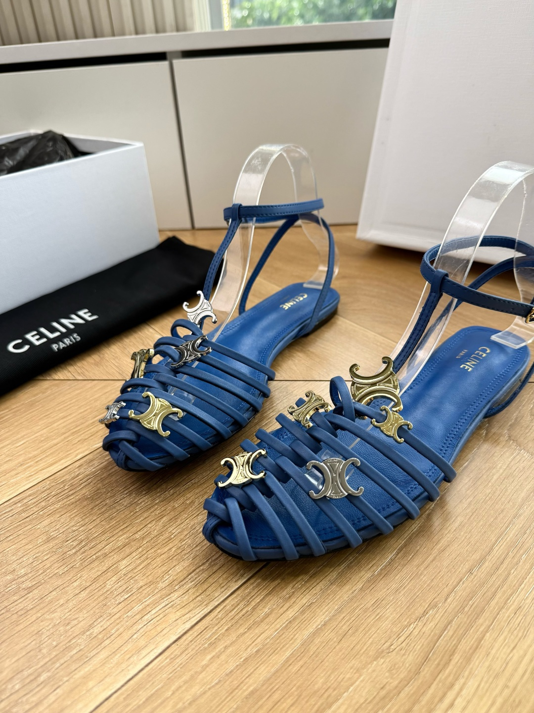 G339顶级品质Celine赛琳· 26ss·CAGE 凯旋门夹脚沙滩罗马平底凉鞋CELINE CAGE