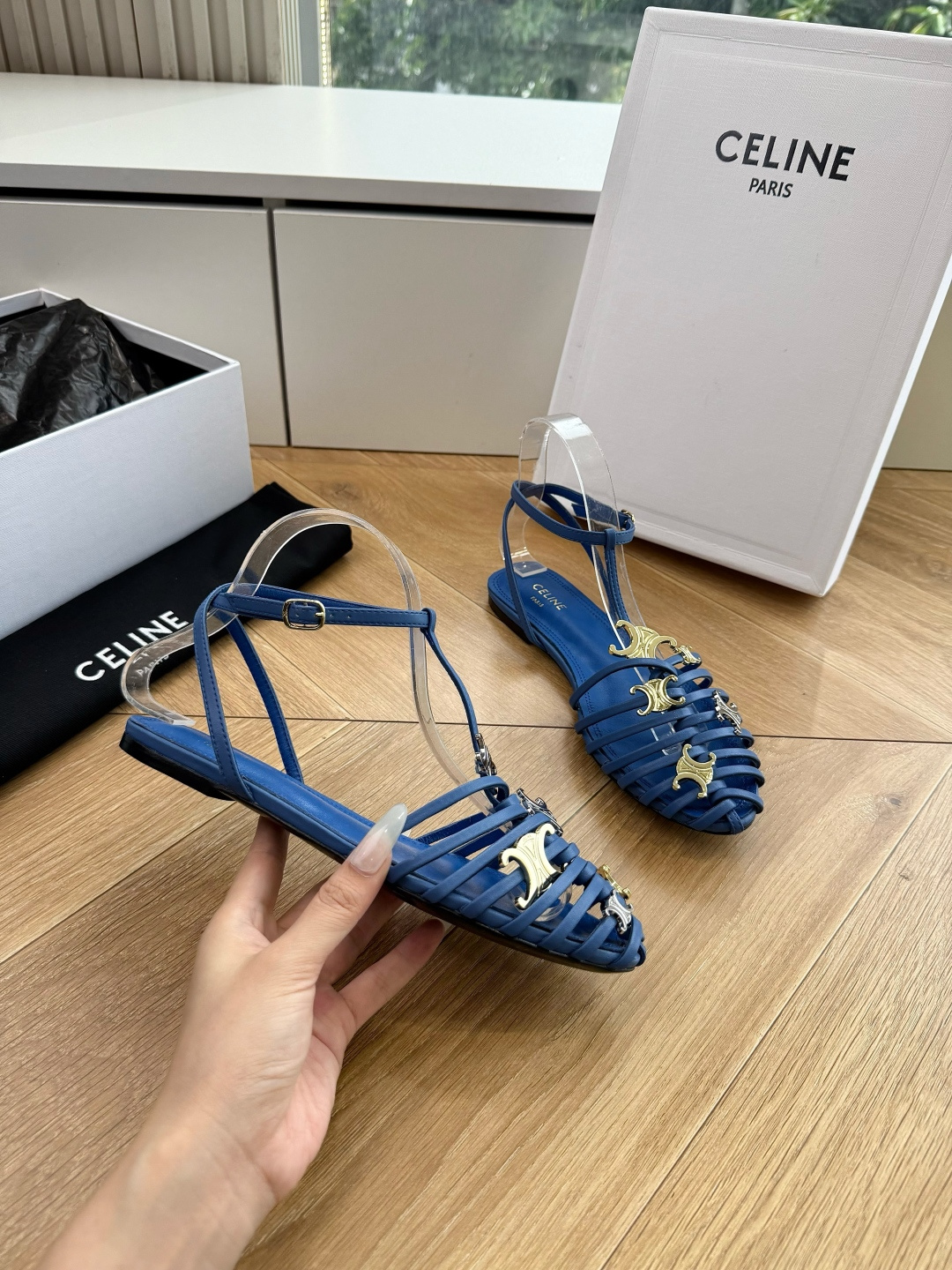 G339顶级品质Celine赛琳· 26ss·CAGE 凯旋门夹脚沙滩罗马平底凉鞋CELINE CAGE