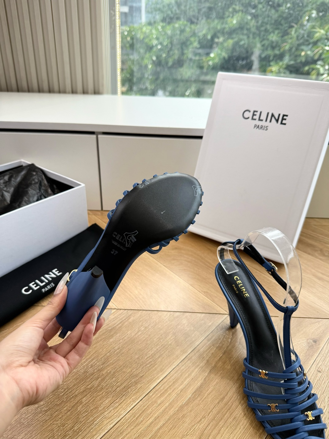 G339顶级品质Celine赛琳· 26ss·CAGE 凯旋门夹脚沙滩罗马平底凉鞋CELINE CAGE