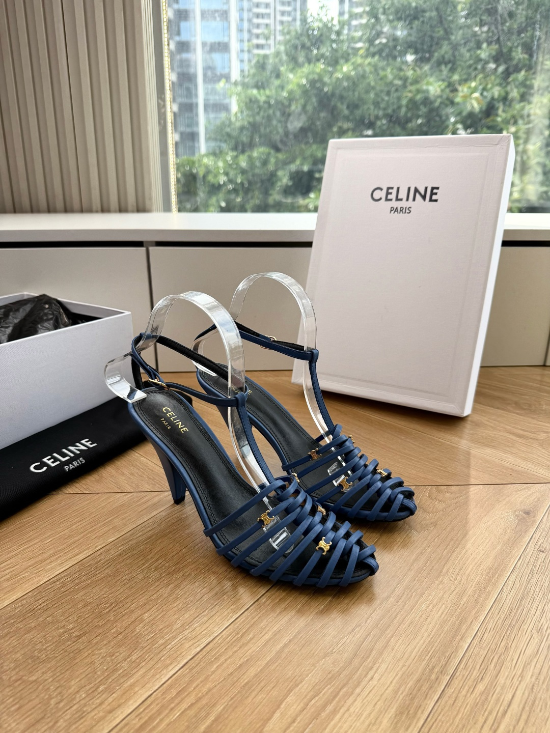 G339顶级品质Celine赛琳· 26ss·CAGE 凯旋门夹脚沙滩罗马平底凉鞋CELINE CAGE