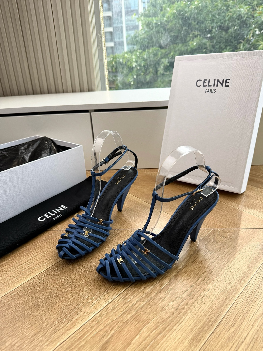 G339顶级品质Celine赛琳· 26ss·CAGE 凯旋门夹脚沙滩罗马平底凉鞋CELINE CAGE