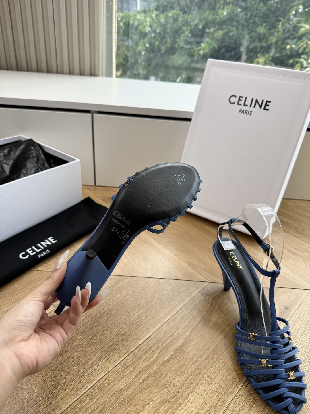 G339顶级品质Celine赛琳· 26ss·CAGE 凯旋门夹脚沙滩罗马平底凉鞋CELINE CAGE