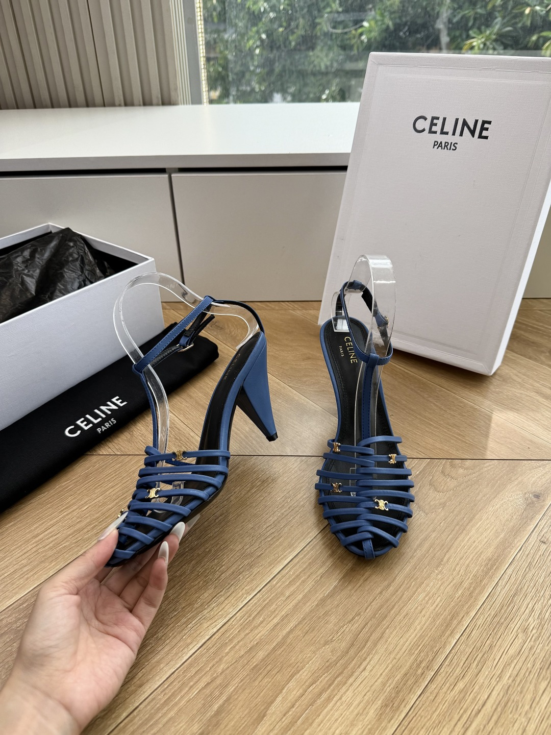 G339顶级品质Celine赛琳· 26ss·CAGE 凯旋门夹脚沙滩罗马平底凉鞋CELINE CAGE