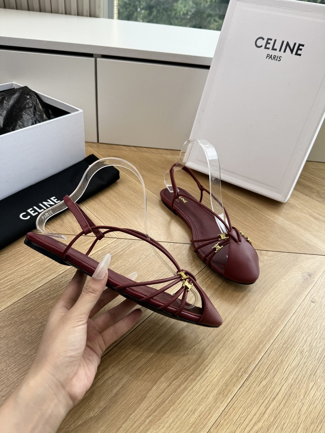 G339顶级品质Celine赛琳· 26ss·CAGE 凯旋门夹脚沙滩罗马平底凉鞋CELINE CAGE