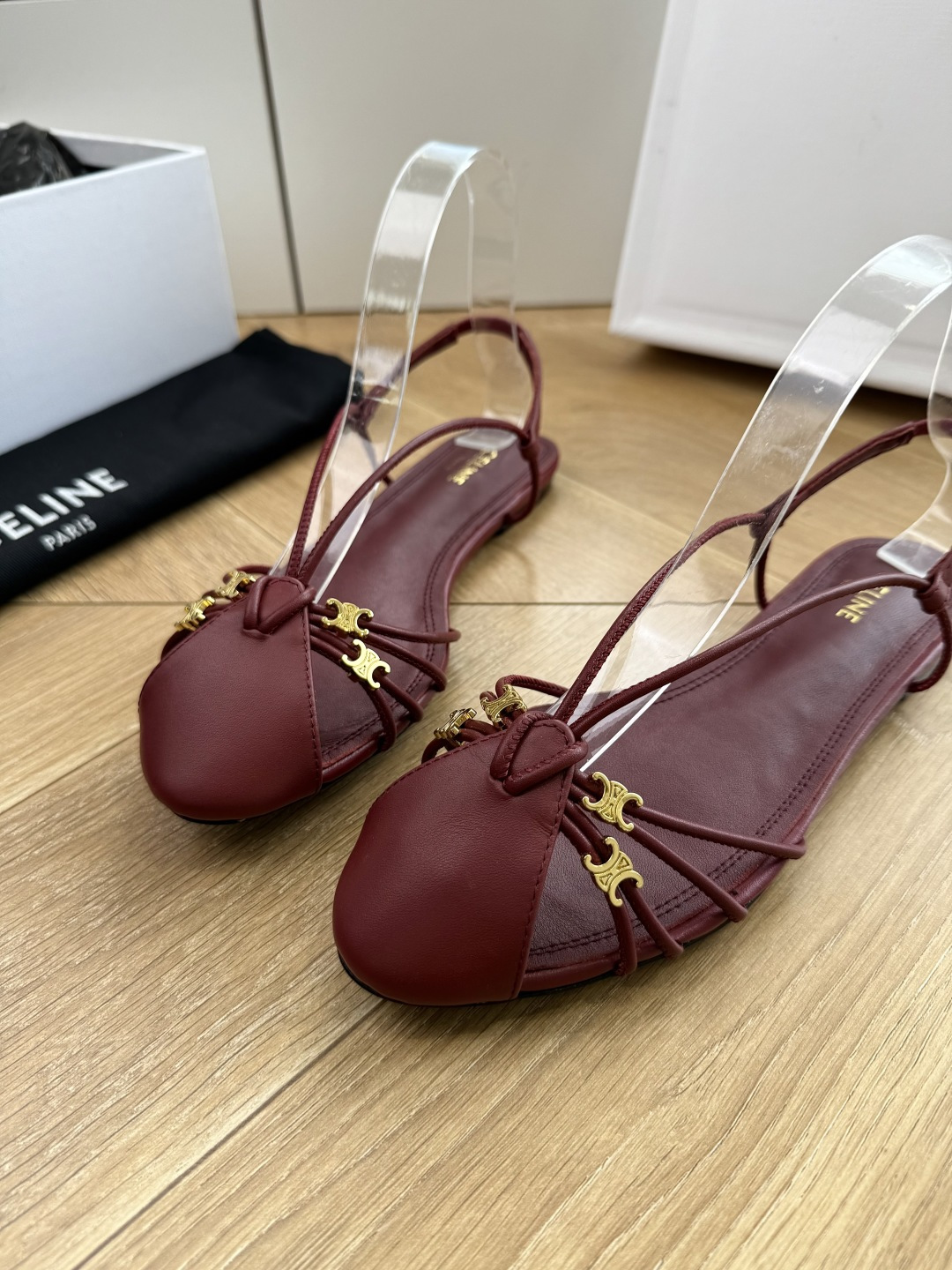 G339顶级品质Celine赛琳· 26ss·CAGE 凯旋门夹脚沙滩罗马平底凉鞋CELINE CAGE