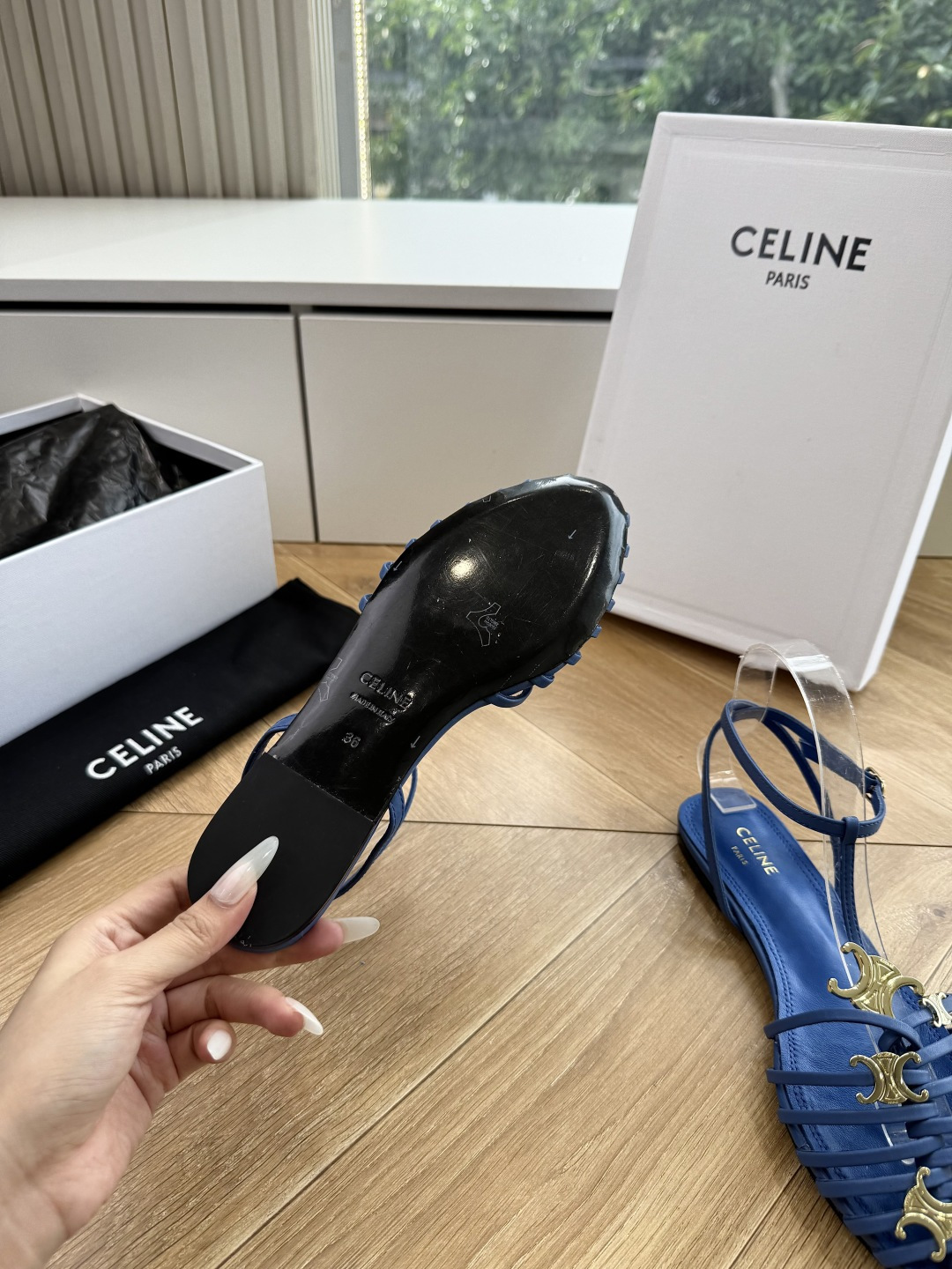 G339顶级品质Celine赛琳· 26ss·CAGE 凯旋门夹脚沙滩罗马平底凉鞋CELINE CAGE