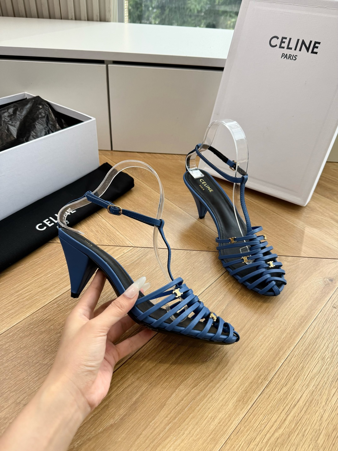 G339顶级品质Celine赛琳· 26ss·CAGE 凯旋门夹脚沙滩罗马平底凉鞋CELINE CAGE