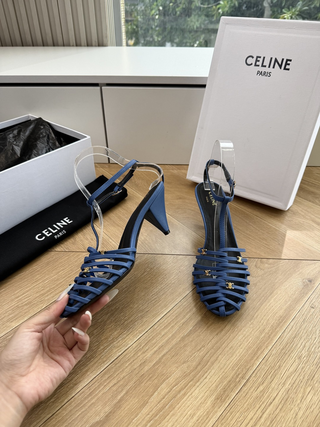 G339顶级品质Celine赛琳· 26ss·CAGE 凯旋门夹脚沙滩罗马平底凉鞋CELINE CAGE