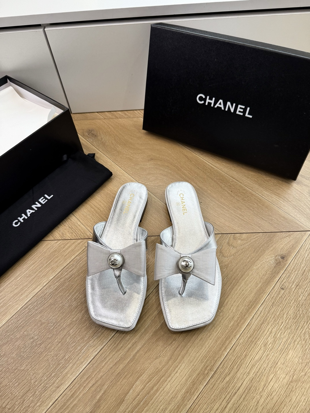 G238😀CHANEL* 香奈儿小香2026专柜同步新款高跟鞋单鞋凉鞋极简设计 超好搭配的日常款、无论高