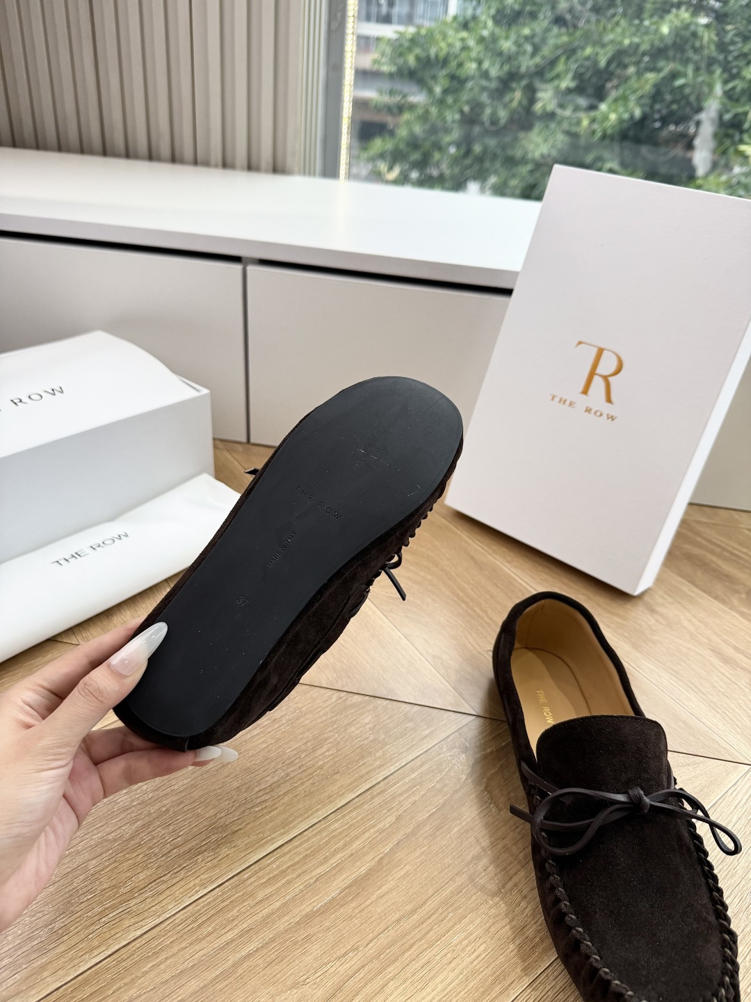 G679代购级别the roe单鞋一定要收了它 有一丢高级又简约的感觉其实除了好看以外它的舒适度真的是好