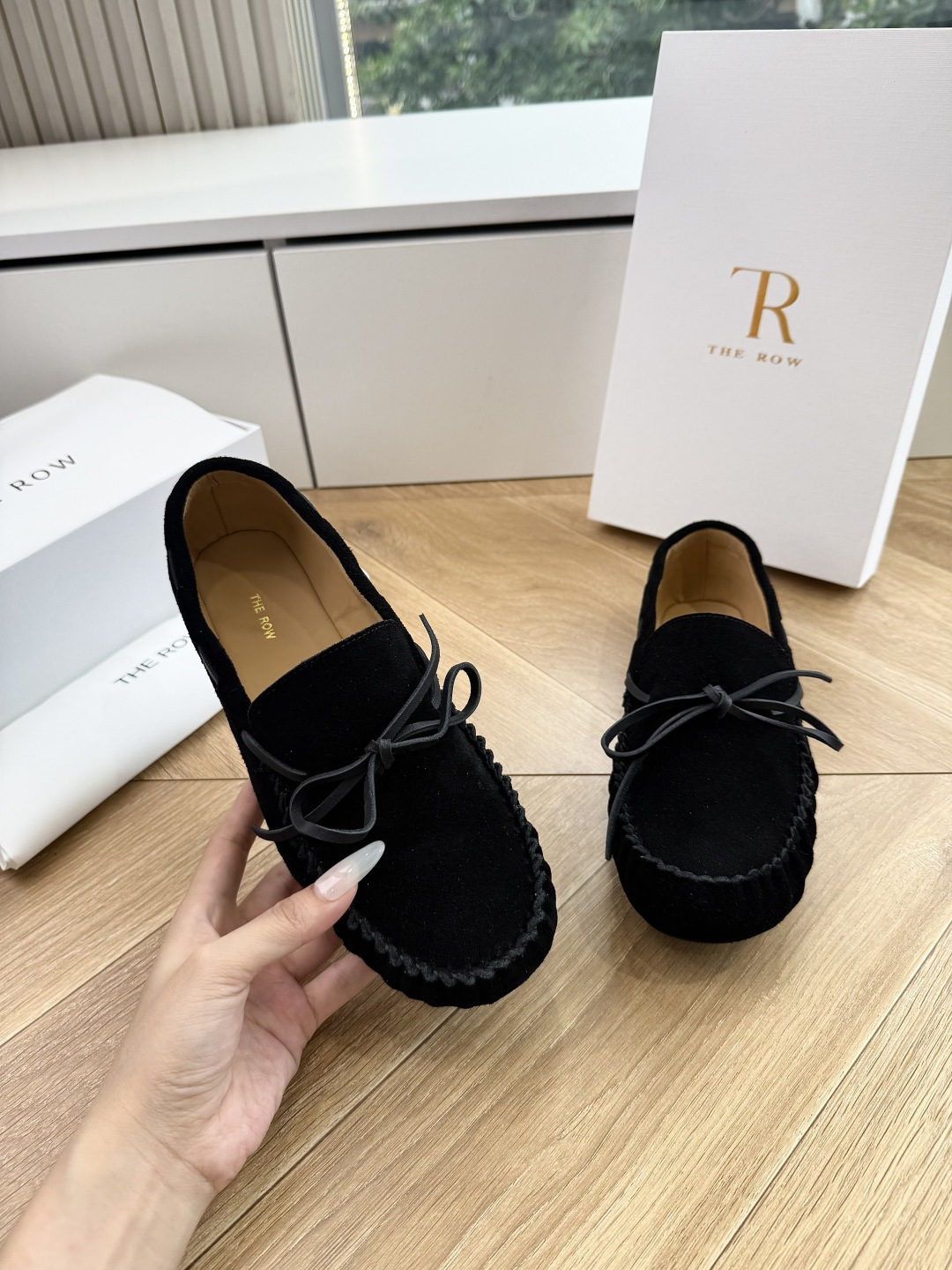 G679代购级别the roe单鞋一定要收了它 有一丢高级又简约的感觉其实除了好看以外它的舒适度真的是好