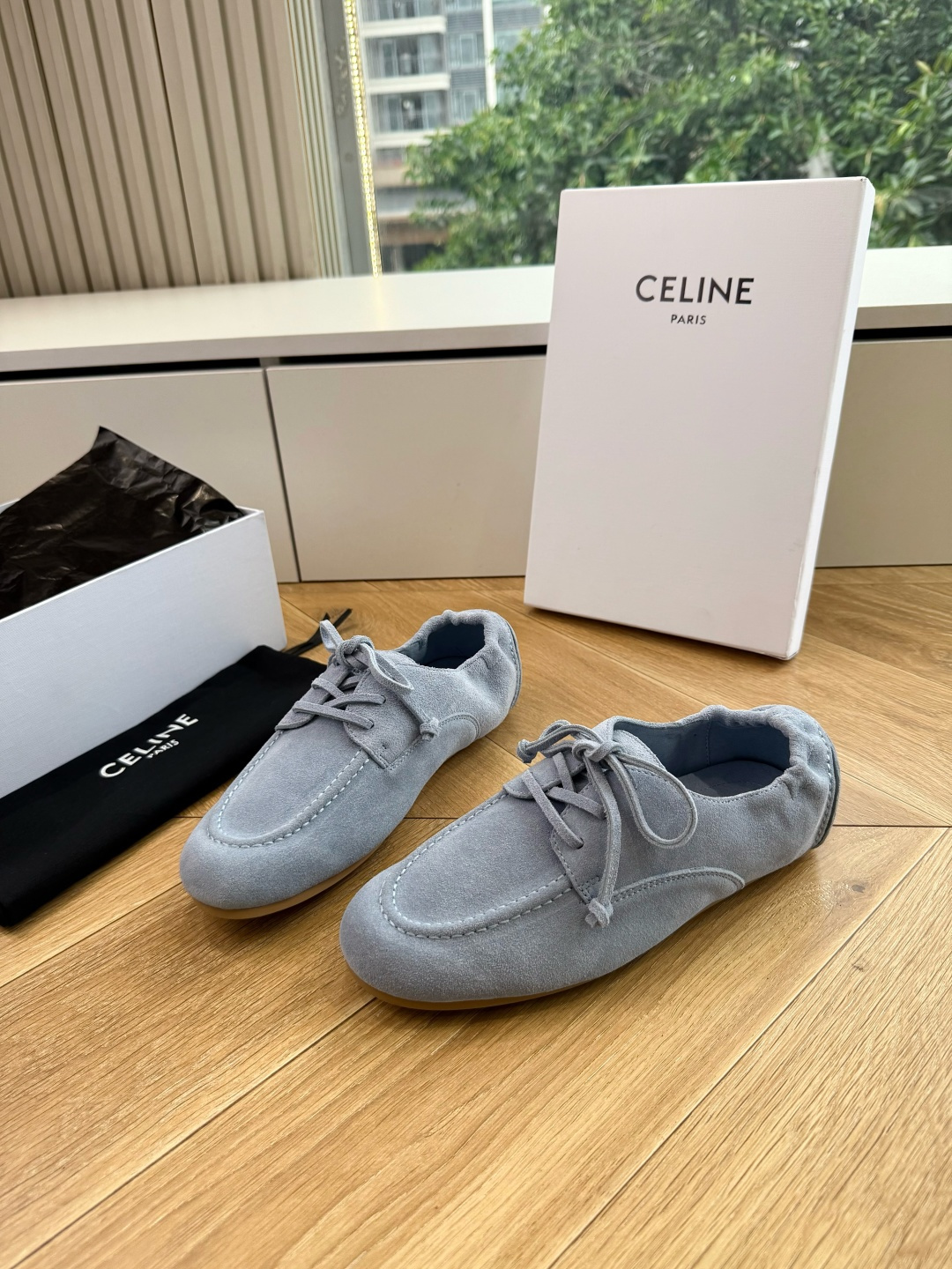 G178-1😀Celin*·26s 春夏新款 极简设计反绒面乐福鞋极简的设计语言让鞋面回归到一张纯粹的画