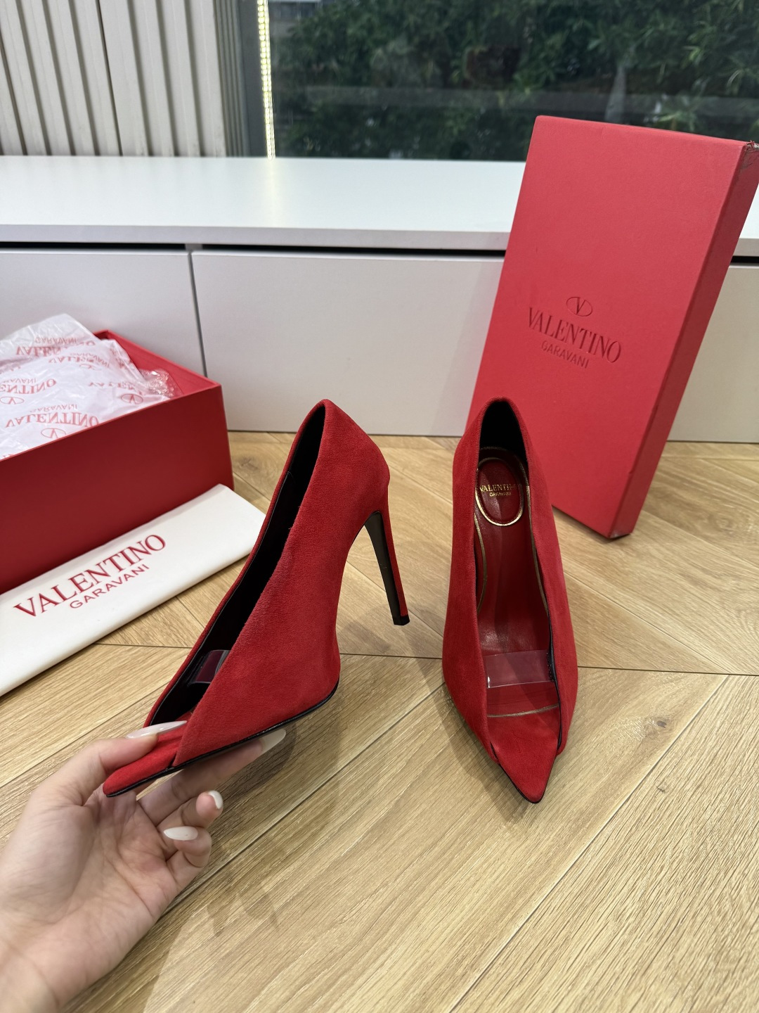 G289VALENTINO华伦天奴经典凉鞋单鞋春夏VLOGO SIGNATURE鞋型线条流畅.版型超赞上