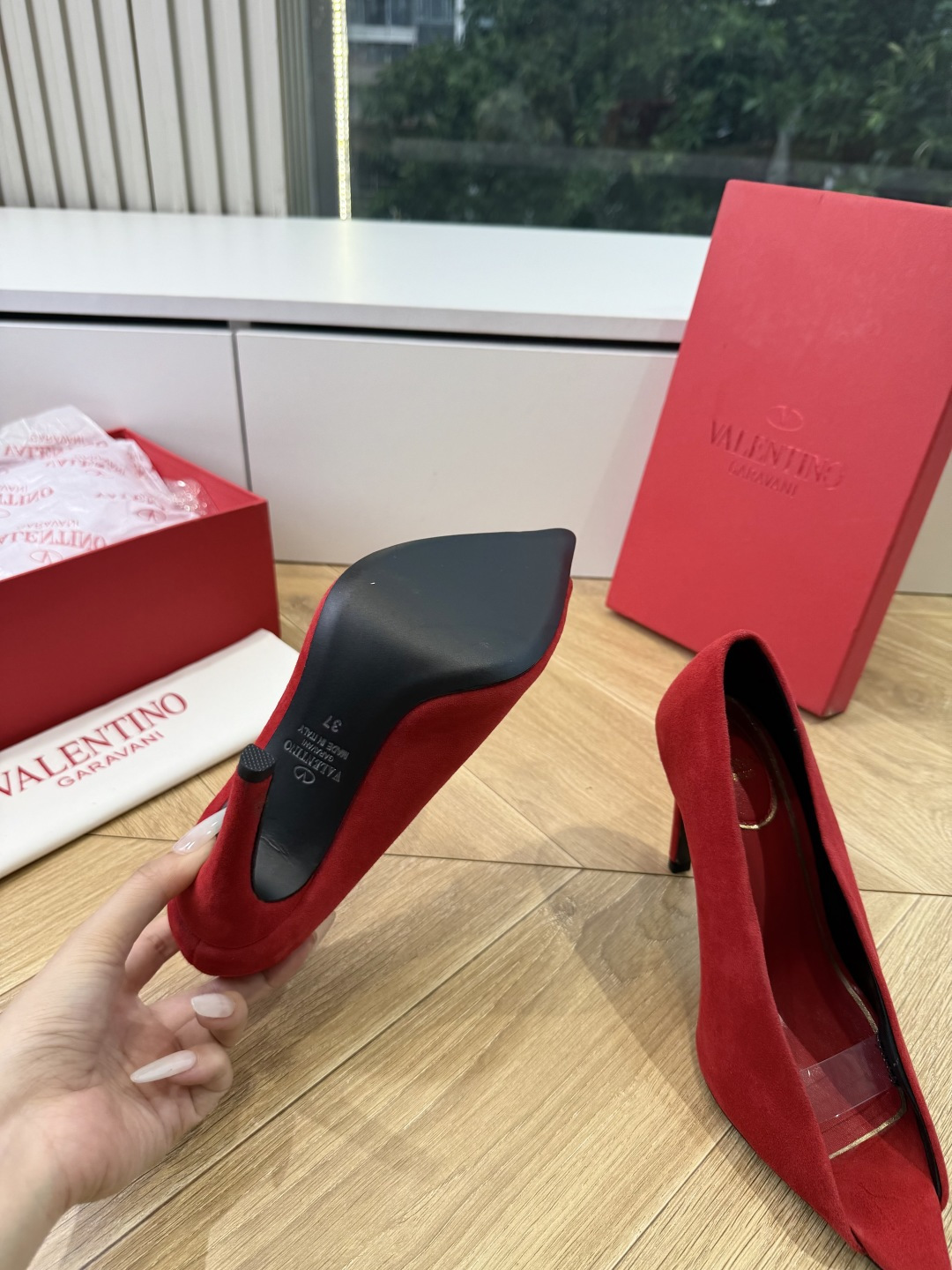 G289VALENTINO华伦天奴经典凉鞋单鞋春夏VLOGO SIGNATURE鞋型线条流畅.版型超赞上