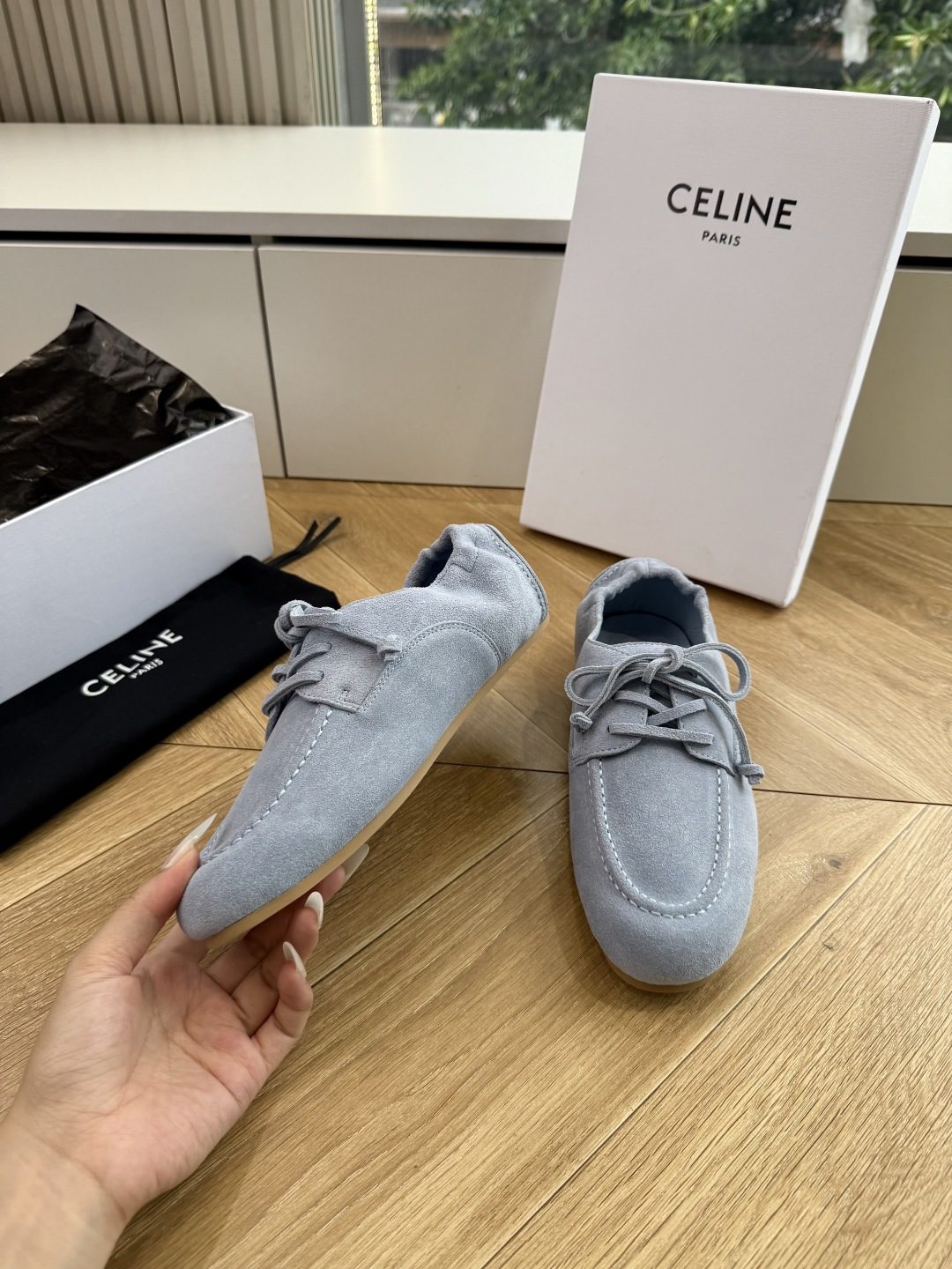 G178-1😀Celin*·26s 春夏新款 极简设计反绒面乐福鞋极简的设计语言让鞋面回归到一张纯粹的画