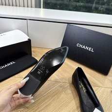 G988😀CHANEL* 香奈儿小香2026专柜同步新款高跟鞋单鞋极简设计 超好搭配的日常款、无论高度 G988😀CHANEL* 香奈儿小香2026专柜同步新款高跟鞋单鞋极简设计 超好搭配的日常款、无论高度