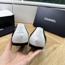 G988😀CHANEL* 香奈儿小香2026专柜同步新款高跟鞋单鞋极简设计 超好搭配的日常款、无论高度 G988😀CHANEL* 香奈儿小香2026专柜同步新款高跟鞋单鞋极简设计 超好搭配的日常款、无论高度