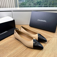 G988😀CHANEL* 香奈儿小香2026专柜同步新款高跟鞋单鞋极简设计 超好搭配的日常款、无论高度 G988😀CHANEL* 香奈儿小香2026专柜同步新款高跟鞋单鞋极简设计 超好搭配的日常款、无论高度