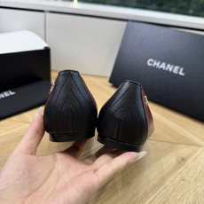G988😀CHANEL* 香奈儿小香2026专柜同步新款高跟鞋单鞋极简设计 超好搭配的日常款、无论高度 G988😀CHANEL* 香奈儿小香2026专柜同步新款高跟鞋单鞋极简设计 超好搭配的日常款、无论高度