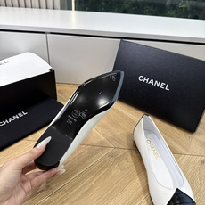 G988😀CHANEL* 香奈儿小香2026专柜同步新款高跟鞋单鞋极简设计 超好搭配的日常款、无论高度 G988😀CHANEL* 香奈儿小香2026专柜同步新款高跟鞋单鞋极简设计 超好搭配的日常款、无论高度