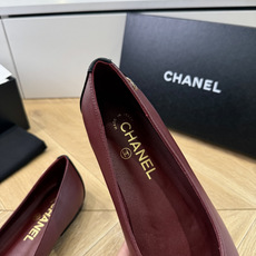 G988😀CHANEL* 香奈儿小香2026专柜同步新款高跟鞋单鞋极简设计 超好搭配的日常款、无论高度 G988😀CHANEL* 香奈儿小香2026专柜同步新款高跟鞋单鞋极简设计 超好搭配的日常款、无论高度